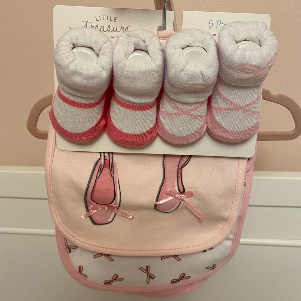 Ballerina socks and bibs